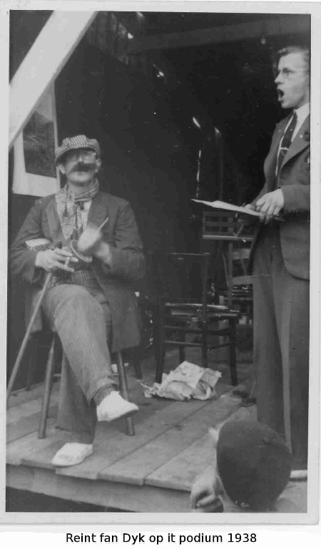 1938